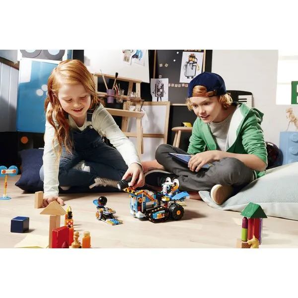 Boost 17101 Набор для конструирования и программирования (Фото 12)