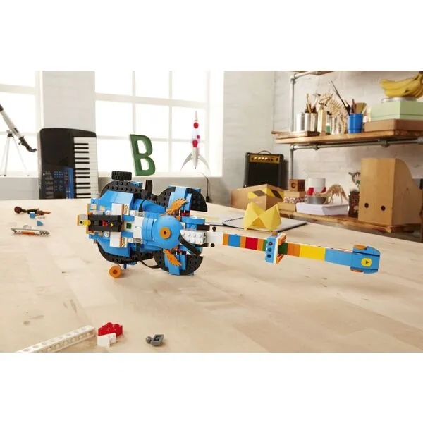 Boost 17101 Набор для конструирования и программирования (Фото 18)