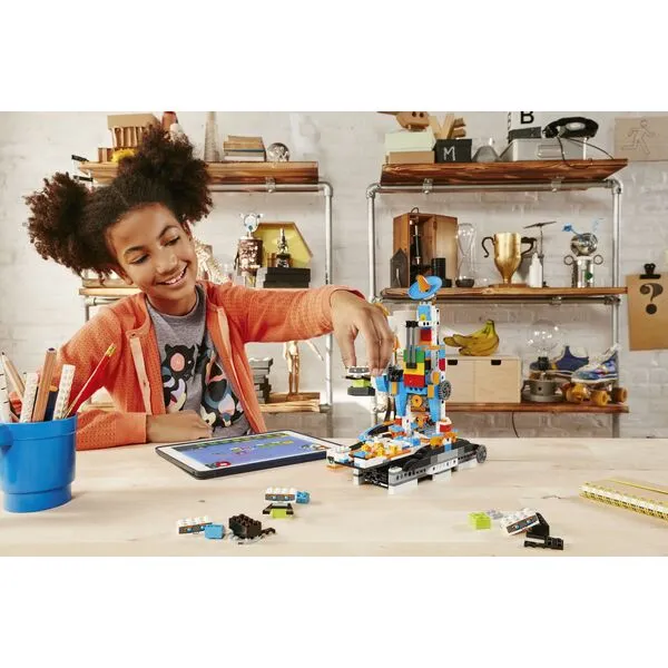 Boost 17101 Набор для конструирования и программирования (Фото 6)