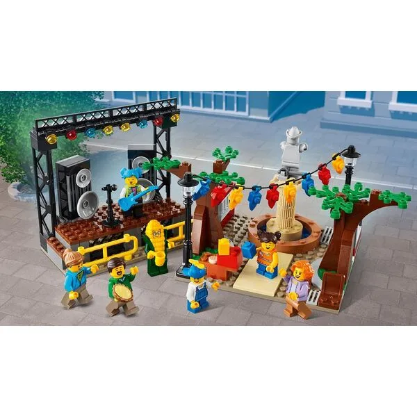 City 60271 Городская площадь (Фото 24)