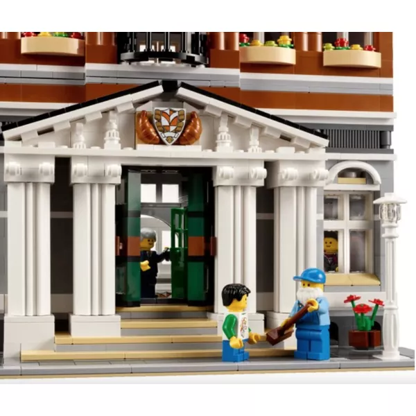 Creator Expert 10224 Ратуша (Фото 3)