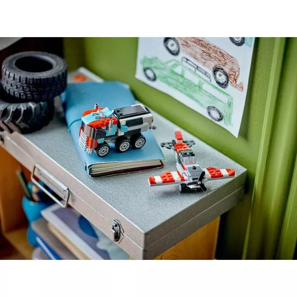 Creator 31146 Грузовик-платформа с вертолетом (Фото 4)