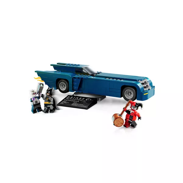 DC Comics Super Heroes 76274 Бэтмен на Бэтмобиле против Харли Квинн и Мистера Фриза (Фото 9)