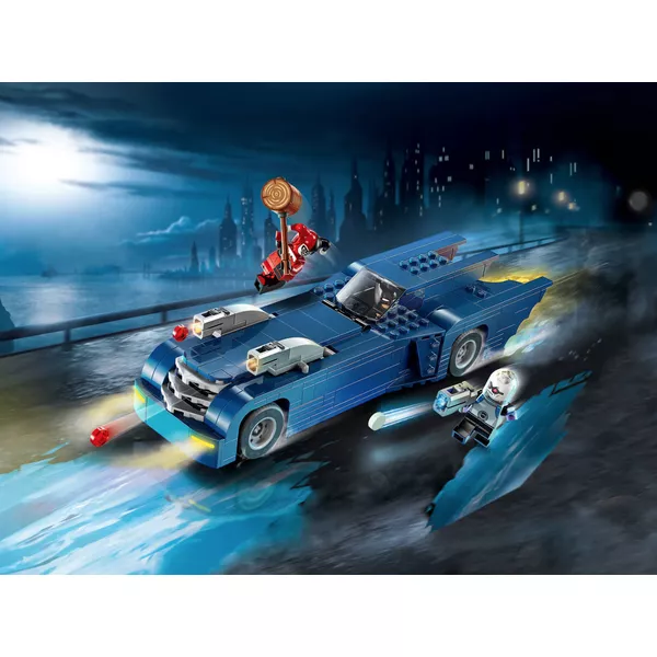 DC Comics Super Heroes 76274 Бэтмен на Бэтмобиле против Харли Квинн и Мистера Фриза (Фото 3)