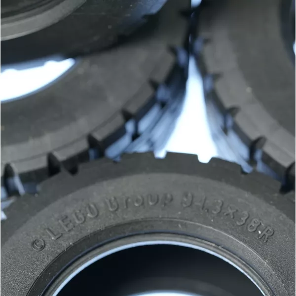 Детали 4610381-4 Шины Technic 94.3 x 38 R чёрные, детали 92912 / 4610381, набор 4 шт (Фото 3)