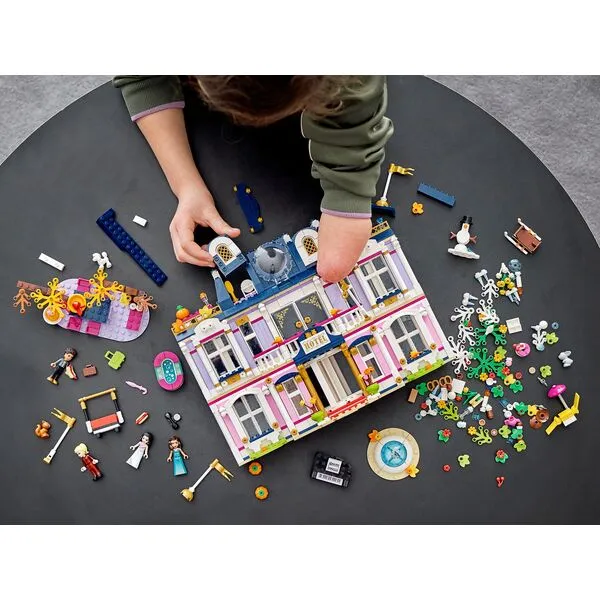 Friends 41684 Гранд-отель Хартлейк Сити (Фото 4)