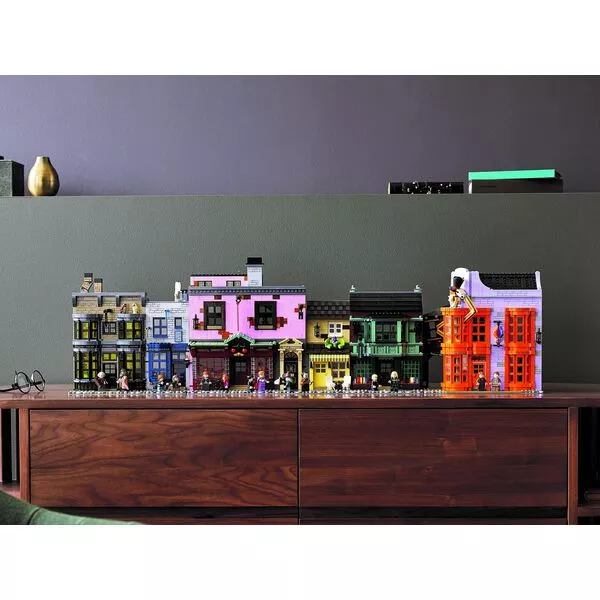 Harry Potter 75978 Косой переулок (Фото 40)