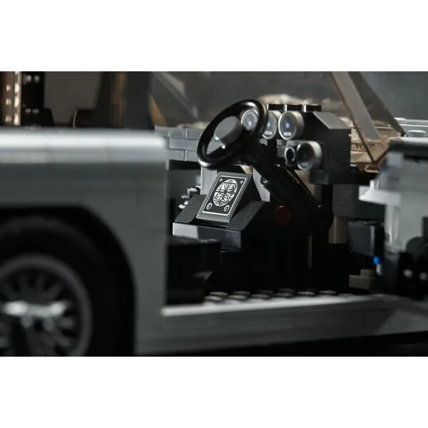 Icons 10262 Джеймс Бонд: Aston Martin DB5 (Фото 6)