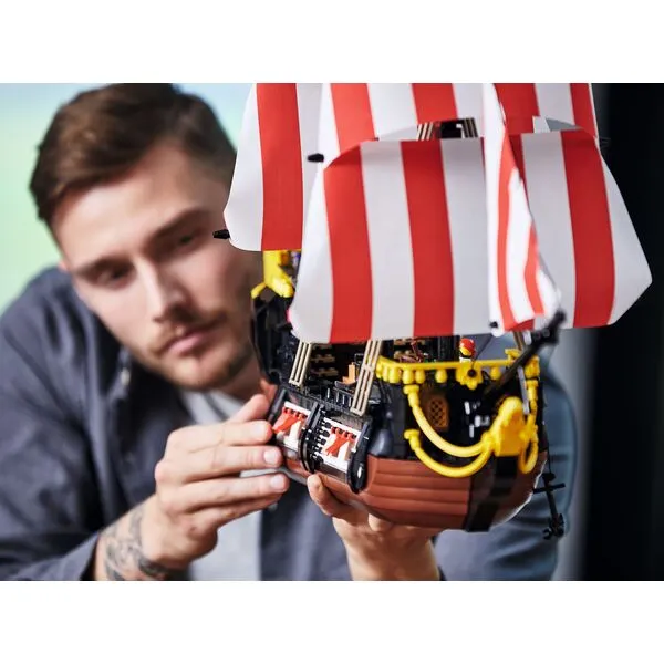 Ideas 21322 Пираты Залива Барракуды (Фото 15)