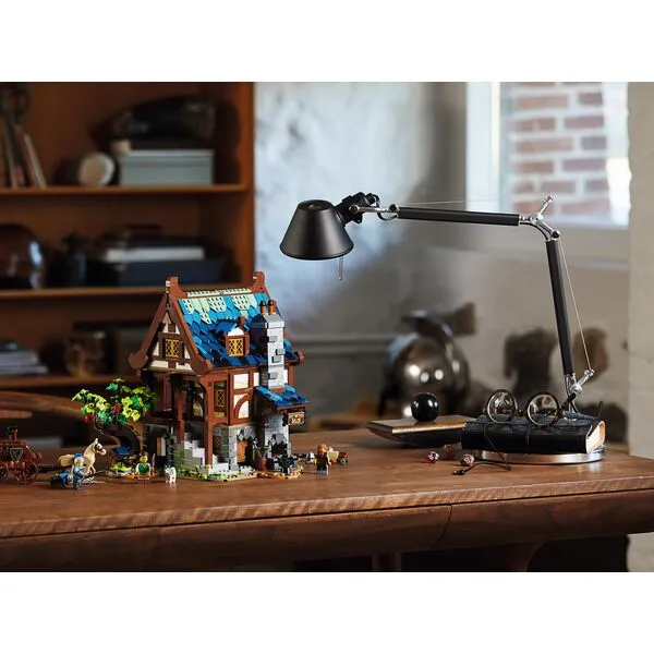 Ideas 21325 Средневековая кузница (Фото 9)