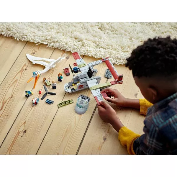 Jurassic World 76947 Самолетная засада кетцалькоатля (Фото 4)