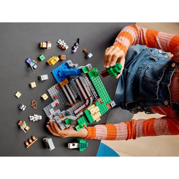 Minecraft 21169 Первое приключение (Фото 4)