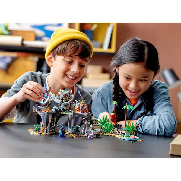 NINJAGO 71747 Деревня Хранителей (Фото 3)