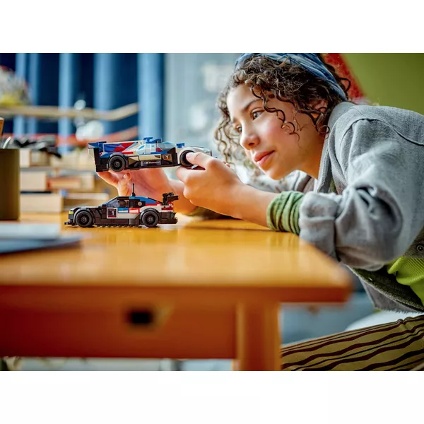 Speed Champions 76922 BMW M4 GT3 & BMW M Hybrid V8 (Фото 4)