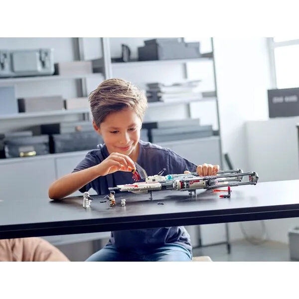 Star Wars 75249 Звёздный истребитель Повстанцев типа Y (Фото 3)