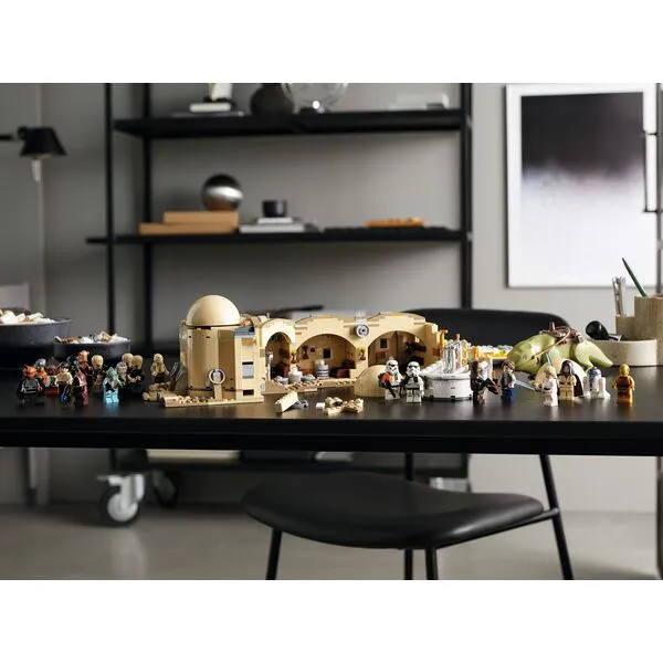 Star Wars 75290 Кантина Мос-Эйсли (Фото 6)