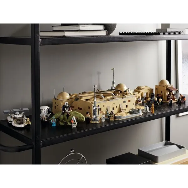 Star Wars 75290 Кантина Мос-Эйсли (Фото 4)