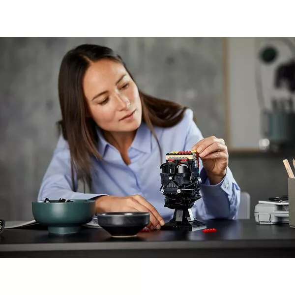 Star Wars 75304 Шлем Дарта Вейдера (Фото 8)