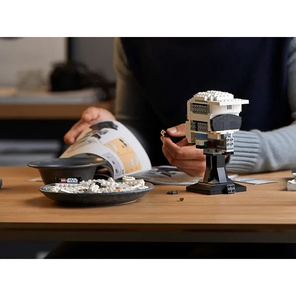 Star Wars 75305 Шлем пехотинца-разведчика (Фото 9)