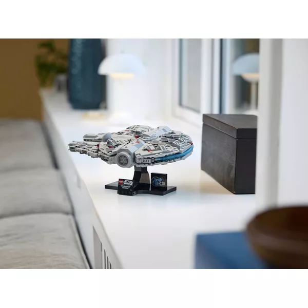 Star Wars 75375 Сокол тысячелетия (Фото 6)