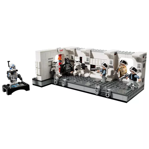 Star Wars 75387 Вторжение на Тантив IV (Фото 3)
