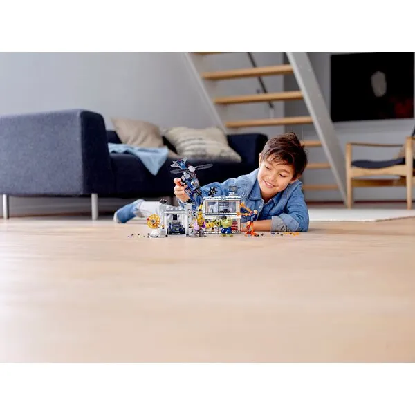 Super Heroes 76131 Битва на базе Мстителей (Фото 3)