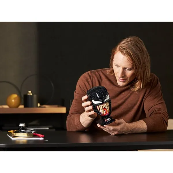 Super Heroes 76187 Веном (Фото 3)