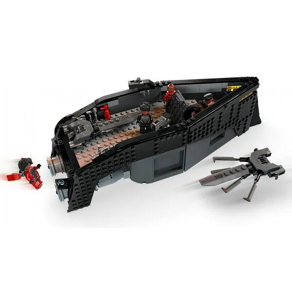 Super Heroes 76214 Черная пантера битва на воде (Фото 7)