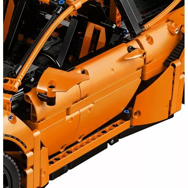 Technic 42056 Porsche 911 GT3 RS (Фото 6)