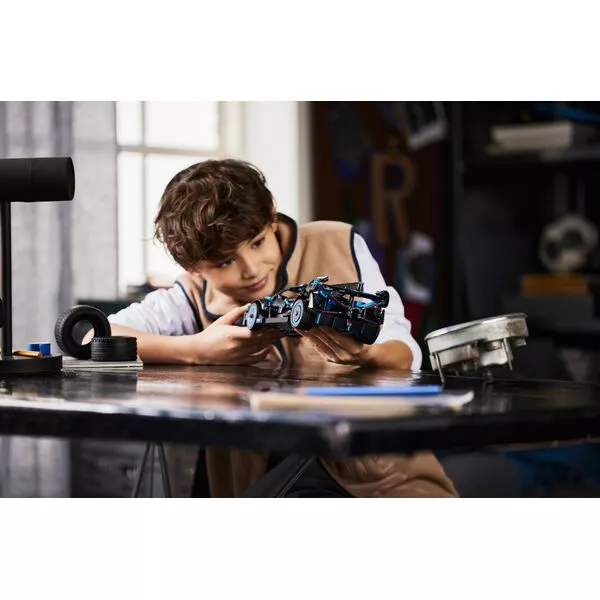 Technic 42162 Bugatti Bolide Agile Blue (Фото 3)