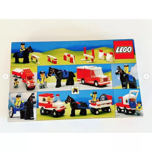 Town 6359 Прицеп для перевозки лошадей (Фото 6)