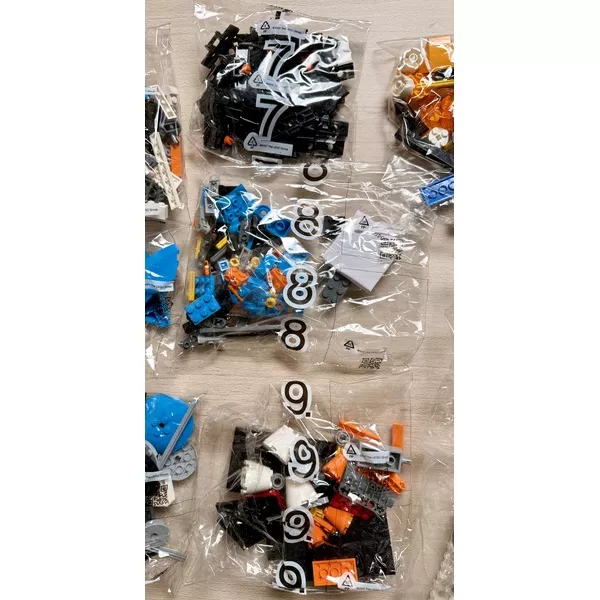 Уцененные наборы 17101-404-1 Набор для конструирования и программирования (Фото 5)