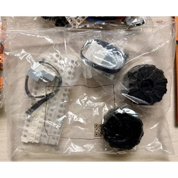 Уцененные наборы 17101-404-1 Набор для конструирования и программирования (Фото 8)