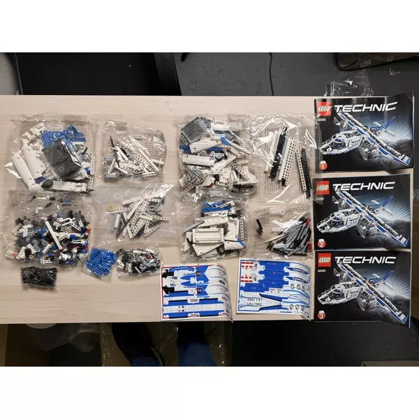 Уцененные наборы 42025-404 Грузовой самолёт (Фото 2)