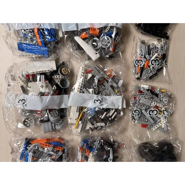 Уцененные наборы 42128-404 Грузовой эвакуатор (Фото 5)