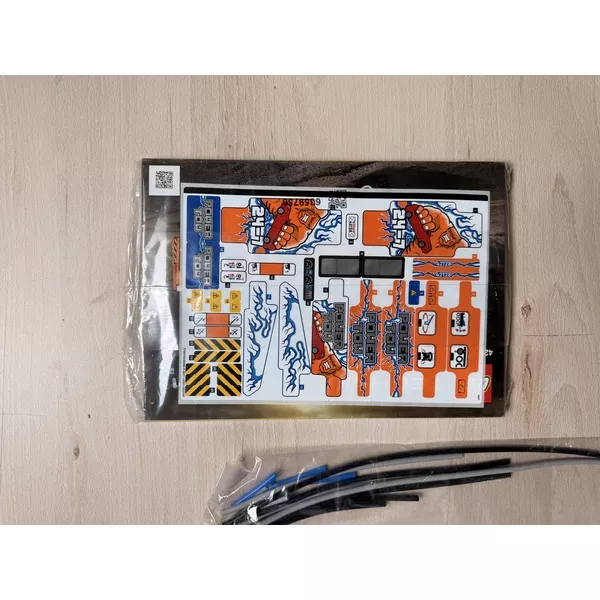 Уцененные наборы 42128-404 Грузовой эвакуатор (Фото 7)