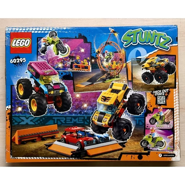 Уцененные наборы 60295-404 Арена для шоу каскадёров (Фото 7)