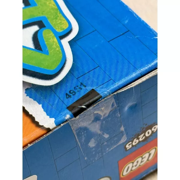 Уцененные наборы 60295-404 Арена для шоу каскадёров (Фото 6)