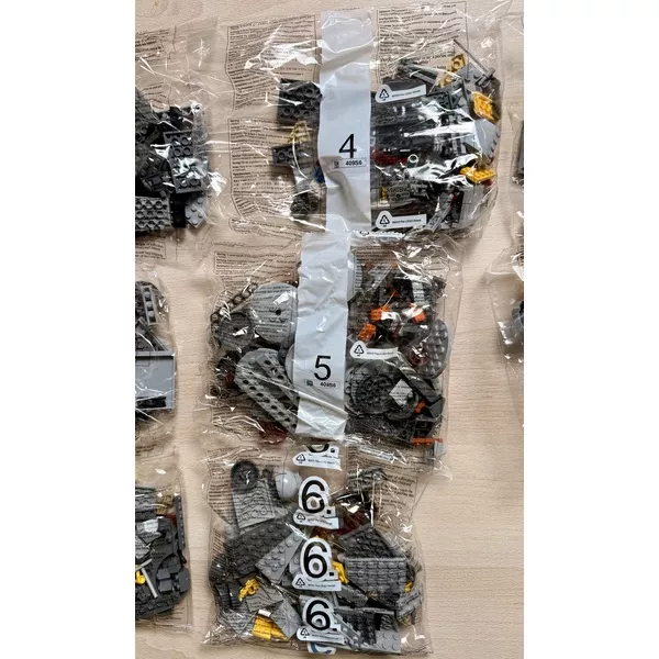 Уцененные наборы 75157-404 Шагоход капитана Рекса (Фото 4)